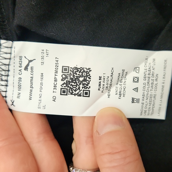 NEW Girls Puma Long Sleeve Black Pink Top Size Large (12-14) - Picture 5 of 5